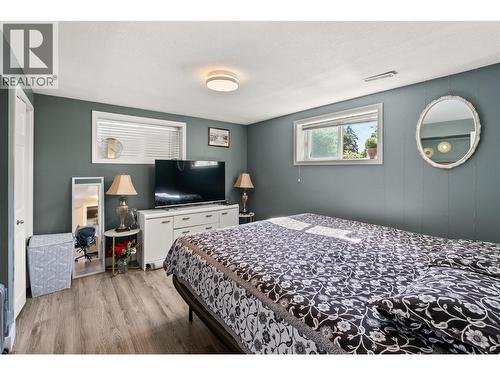 260 Gibbs Road, Kelowna, BC - Indoor Photo Showing Bedroom