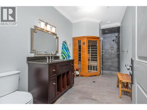 602 Falcon Point Way, Vernon, BC - Indoor Photo Showing Bathroom
