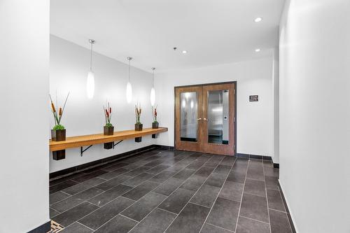 Entrée extérieure - 403-2150 Boul. Pie-Ix, Montréal (Mercier/Hochelaga-Maisonneuve), QC - Indoor Photo Showing Other Room