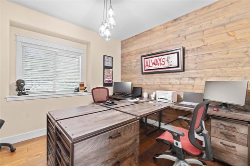 5100 Haynes Road, Vernon, BC - Indoor Photo Showing Office