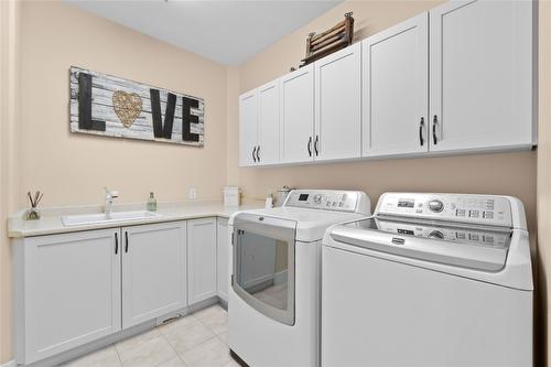 5100 Haynes Road, Vernon, BC - Indoor Photo Showing Laundry Room