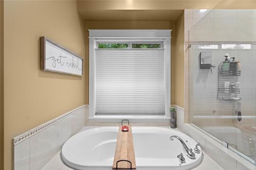 5100 Haynes Road, Vernon, BC - Indoor Photo Showing Bathroom