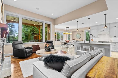 5100 Haynes Road, Vernon, BC - Indoor