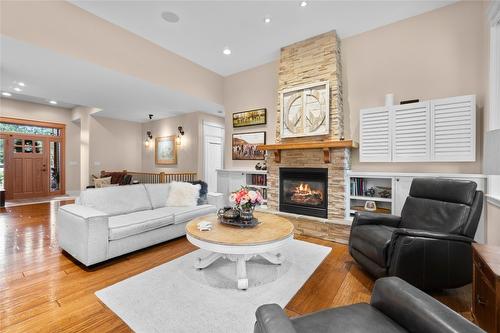 5100 Haynes Road, Vernon, BC - Indoor Photo Showing Living Room With Fireplace