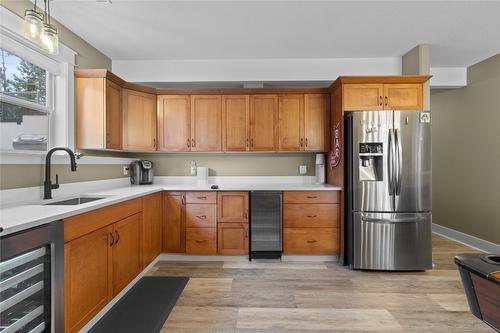 5100 Haynes Road, Vernon, BC - Indoor Photo Showing Kitchen