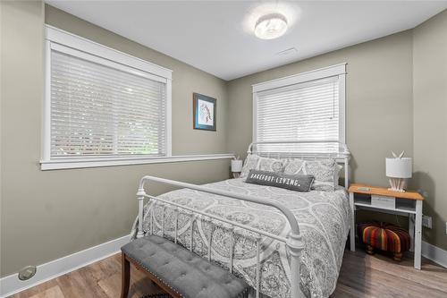 5100 Haynes Road, Vernon, BC - Indoor Photo Showing Bedroom