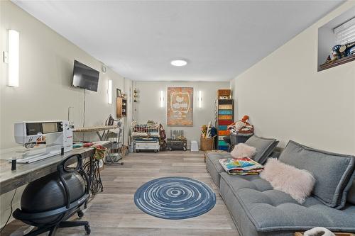 5100 Haynes Road, Vernon, BC - Indoor Photo Showing Other Room