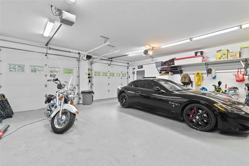 5100 Haynes Road, Vernon, BC - Indoor Photo Showing Garage