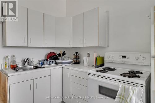 236 Burnham Street, Peterborough East (Central), ON - Indoor Photo Showing Kitchen