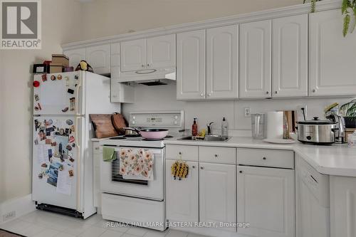 236 Burnham Street, Peterborough East (Central), ON - Indoor Photo Showing Kitchen