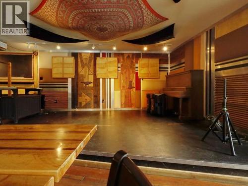 5987 Lund, Powell River, BC - Indoor Photo Showing Other Room