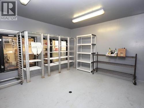 5987 Lund, Powell River, BC - Indoor