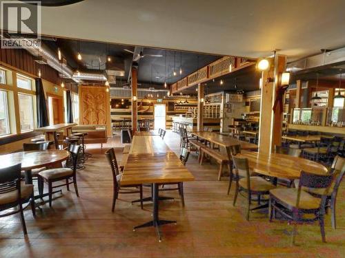 5987 Lund, Powell River, BC - Indoor Photo Showing Dining Room