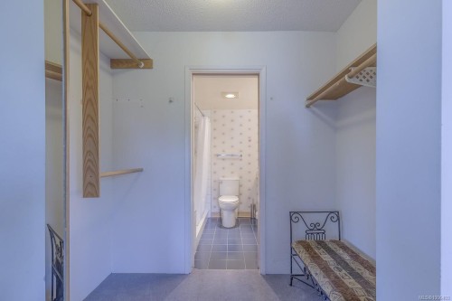 104-2560 Departure Bay Rd, Nanaimo, BC - Indoor