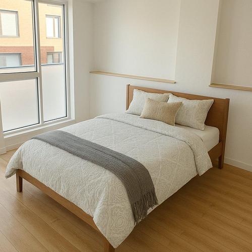 Chambre à coucher - 612-295 Rue De La Montagne, Montréal (Le Sud-Ouest), QC - Indoor Photo Showing Bedroom