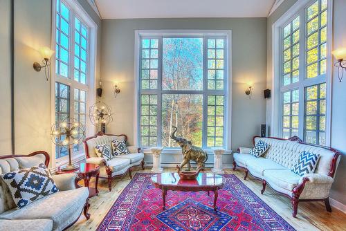 Living room - 510 Ch. Des Boisés, Mont-Tremblant, QC - Indoor Photo Showing Living Room