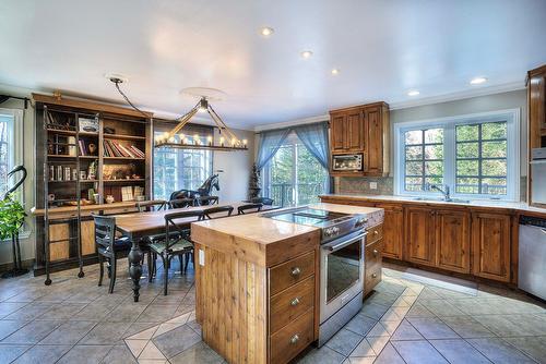 Kitchen - 510 Ch. Des Boisés, Mont-Tremblant, QC - Indoor Photo Showing Kitchen