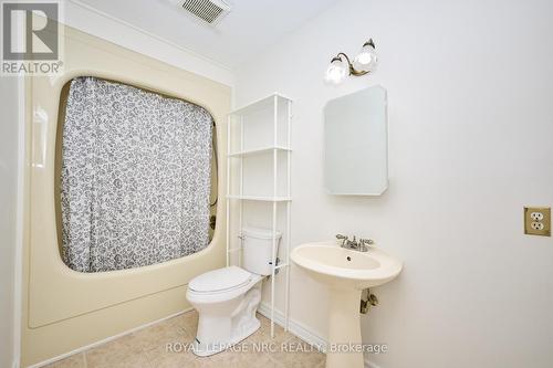 4040 Lakeshore Road, Lincoln (Lincoln Lake), ON - Indoor Photo Showing Bathroom