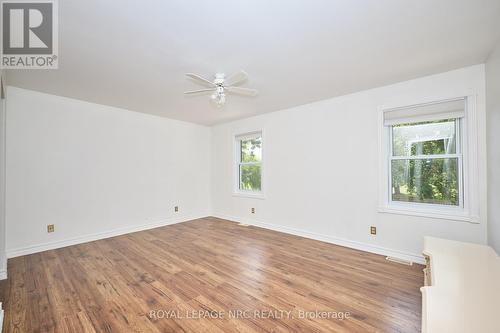 Second floor bedroom - 4040 Lakeshore Road, Lincoln (Lincoln Lake), ON - Indoor Photo Showing Other Room