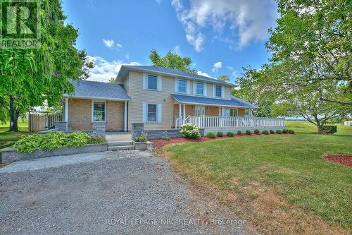 Front of the house - 4040 Lakeshore Road, Lincoln (Lincoln Lake), ON - Outdoor With Deck Patio Veranda