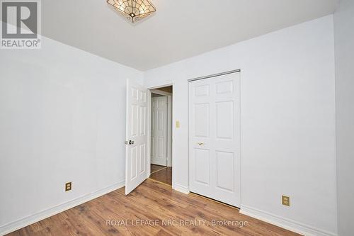 Second floor bedroom - 4040 Lakeshore Road, Lincoln (Lincoln Lake), ON - Indoor Photo Showing Other Room