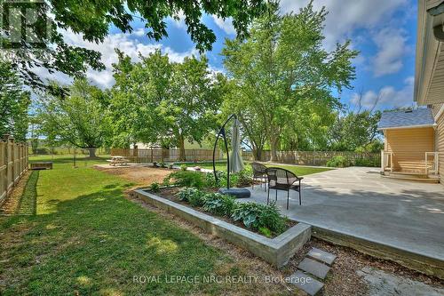 ackyard - 4040 Lakeshore Road, Lincoln (Lincoln Lake), ON - Outdoor