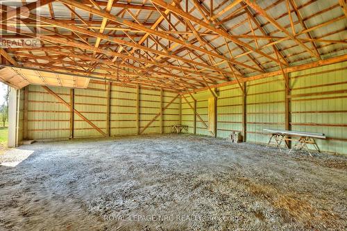 Barn - 4040 Lakeshore Road, Lincoln (Lincoln Lake), ON - Indoor