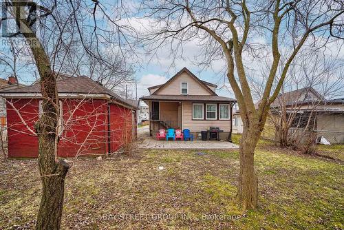5241 Kitchener Street, Niagara Falls, ON - Outdoor