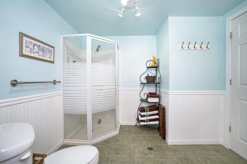 Salle de bains - 4 Rue Edgewood, Dollard-Des-Ormeaux, QC - Indoor Photo Showing Bathroom