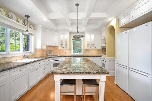Cuisine - 4 Rue Edgewood, Dollard-Des-Ormeaux, QC - Indoor Photo Showing Kitchen