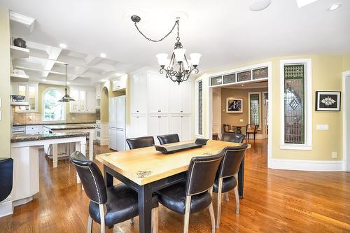 Coin-repas - 4 Rue Edgewood, Dollard-Des-Ormeaux, QC - Indoor Photo Showing Dining Room