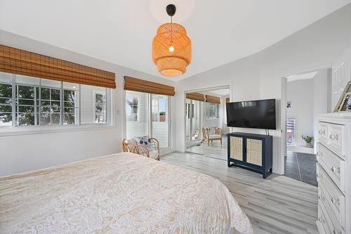 Primary bedroom - 61  - 61A Av. De Venise O., Venise-En-Québec, QC - Indoor Photo Showing Bedroom