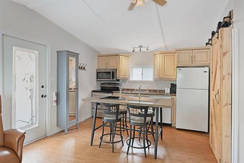 Other - 61  - 61A Av. De Venise O., Venise-En-Québec, QC - Indoor Photo Showing Kitchen