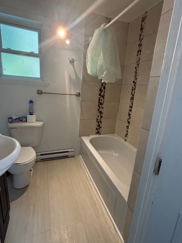 Salle de bains - 646  - 646A Rue Principale, Saint-Roch-De-Richelieu, QC - Indoor Photo Showing Bathroom