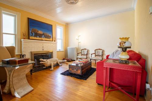 Autre - 245 5E Avenue, Shawinigan, QC - Indoor Photo Showing Other Room With Fireplace