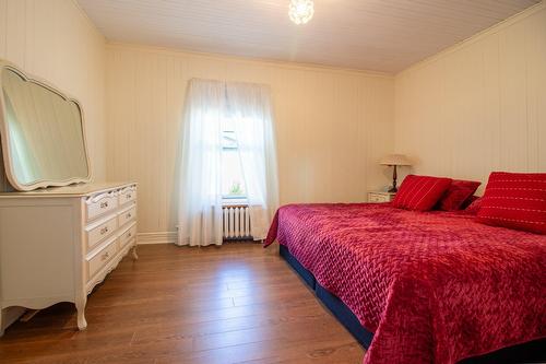 Chambre à coucher principale - 245 5E Avenue, Shawinigan, QC - Indoor Photo Showing Bedroom