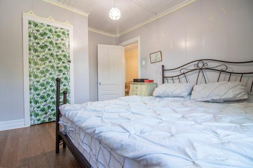 Chambre à coucher - 245 5E Avenue, Shawinigan, QC - Indoor Photo Showing Bedroom