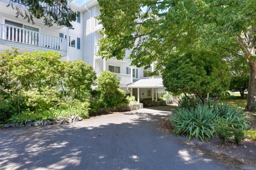 201-1060 LINDEN Ave  Victoria, BC V8V 4H2