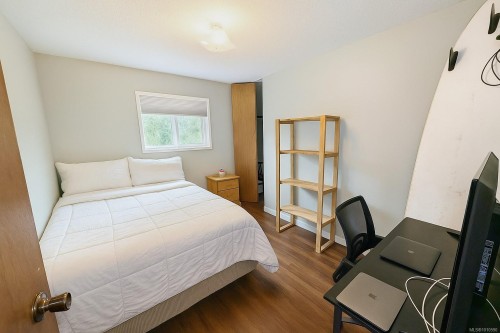 9513 Scott St, Port Hardy, BC 