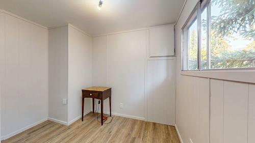 320 Macleod Street, Kitchener, BC 