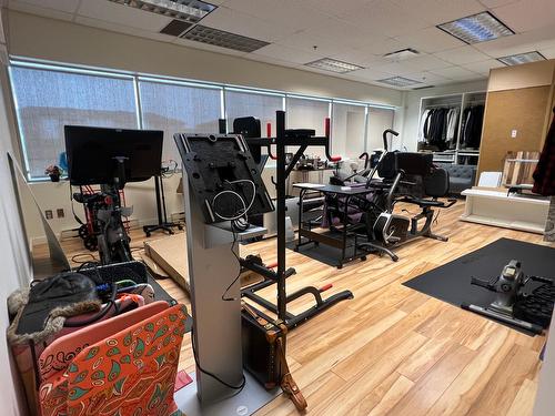 Office - 202 A-30 Boul. Taschereau, La Prairie, QC - Indoor Photo Showing Gym Room