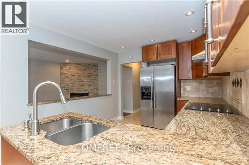 152 Twyford Street, Ottawa, ON - Indoor Photo Showing Kitchen With Double Sink