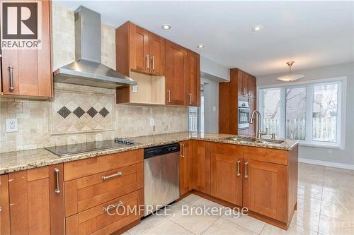 152 Twyford Street, Ottawa, ON - Indoor Photo Showing Kitchen