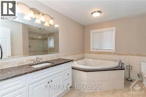 152 Twyford Street, Ottawa, ON - Indoor Photo Showing Bathroom