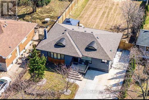 26 HILLGARDEN ROAD  St. Catharines (Burleigh Hill), ON L2T 2W6