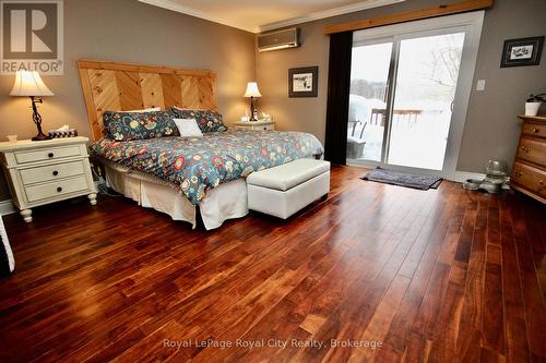 314 Cape Chin Road N, Northern Bruce Peninsula, ON - Indoor Photo Showing Bedroom