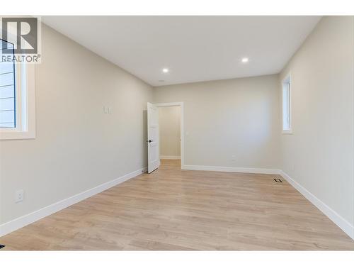 732 Coopland Crescent Unit# 4, Kelowna, BC - Indoor Photo Showing Other Room