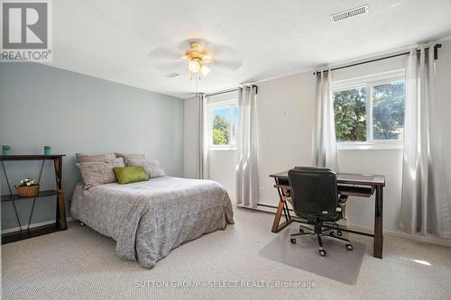 121 - 166 Southdale Road W, London South (South O), ON - Indoor Photo Showing Bedroom