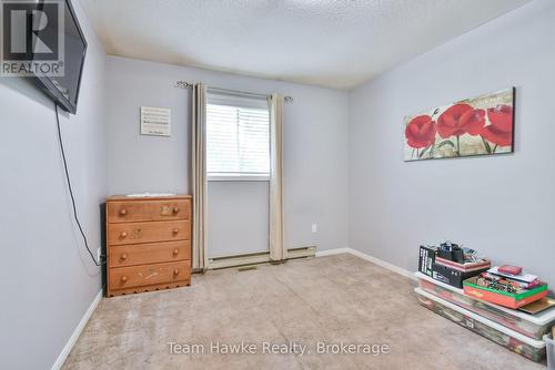 40 St. Laurent Boulevard, Tiny, ON - Indoor