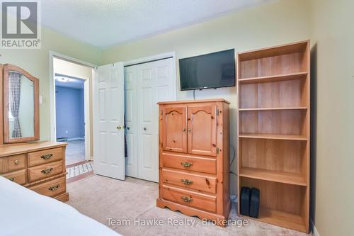 40 St. Laurent Boulevard, Tiny, ON - Indoor